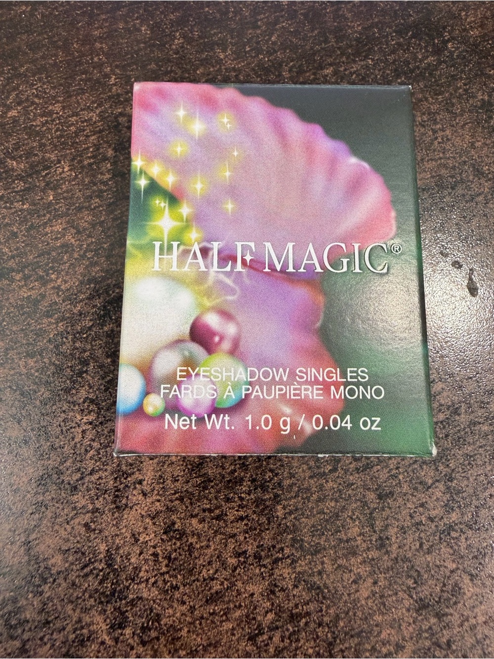 Half Magic Eye Shadow Single- Sparkle Puff